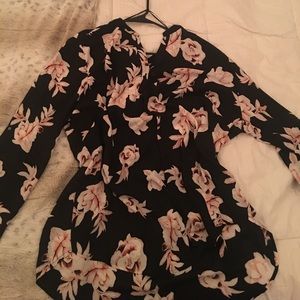 Stunning Premise Studio Black Chiffon Blouse!